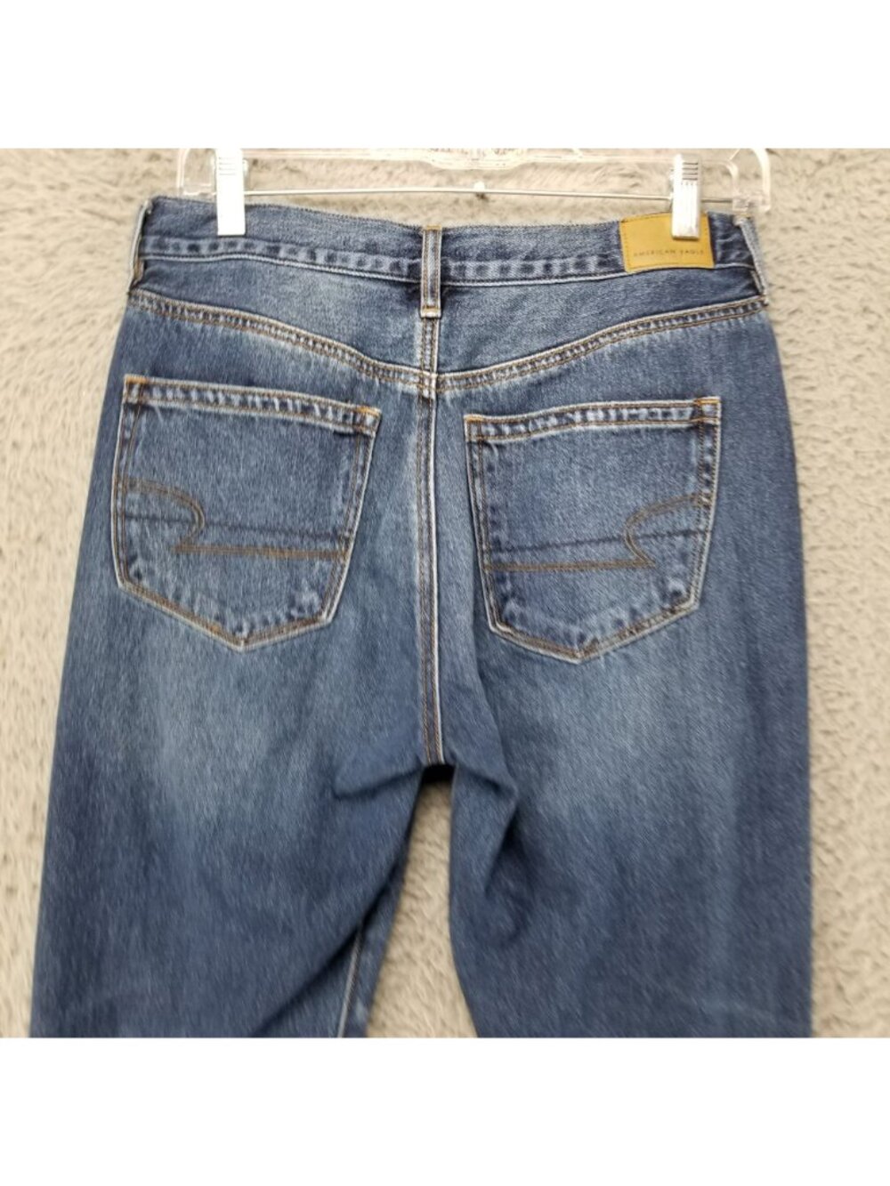 AEO Jeans Womens 4 Blue Cotton Denim Button Fly Hi Rise Girlfriend - Picture 9 of 15